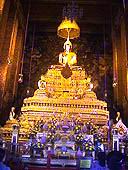 Один из святых будд в королевском дворце